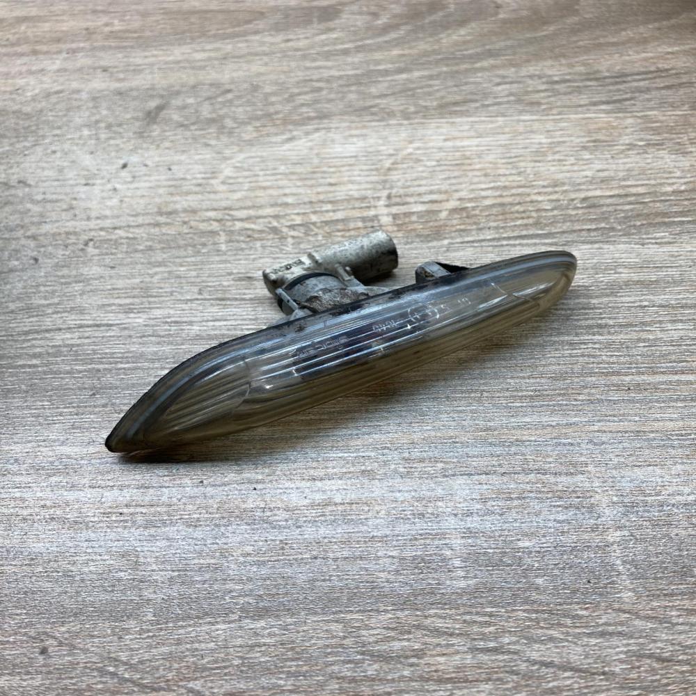 6932997   Front fender indicator light BMW 3 E90 E91