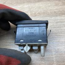 8A0941301   Headlight level height control switch Audi 80 90 S2 B4