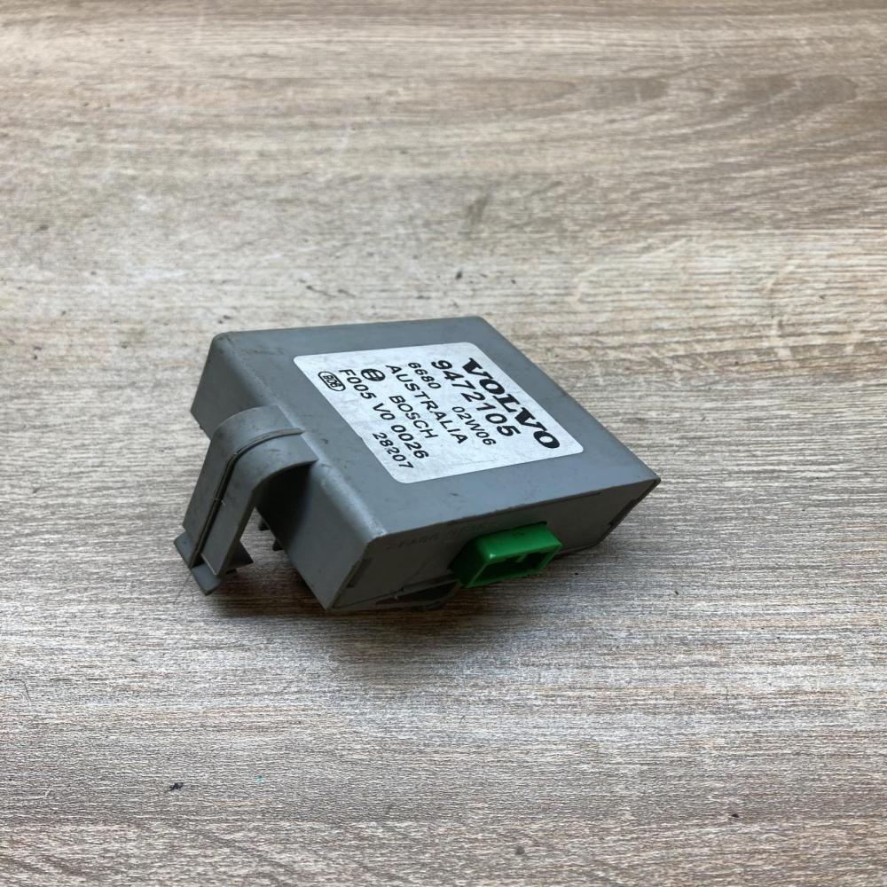 9472105   Alarm control unit/module Volvo S80