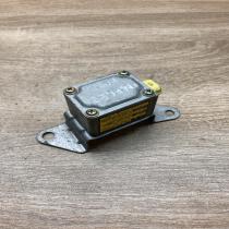 98235FE010 252300 0700  Airbag deployment crash/impact sensor Subaru Impreza I