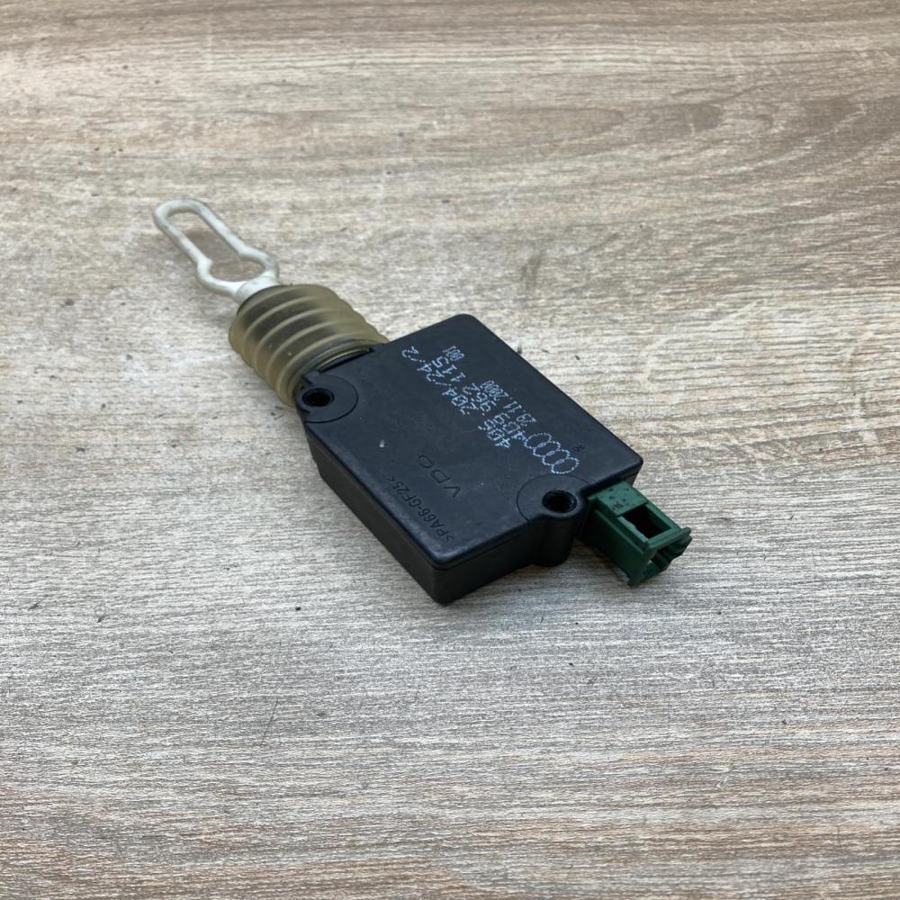 4B9962115   Fuel tank cap lock motor Audi A6 S6 C5 4B