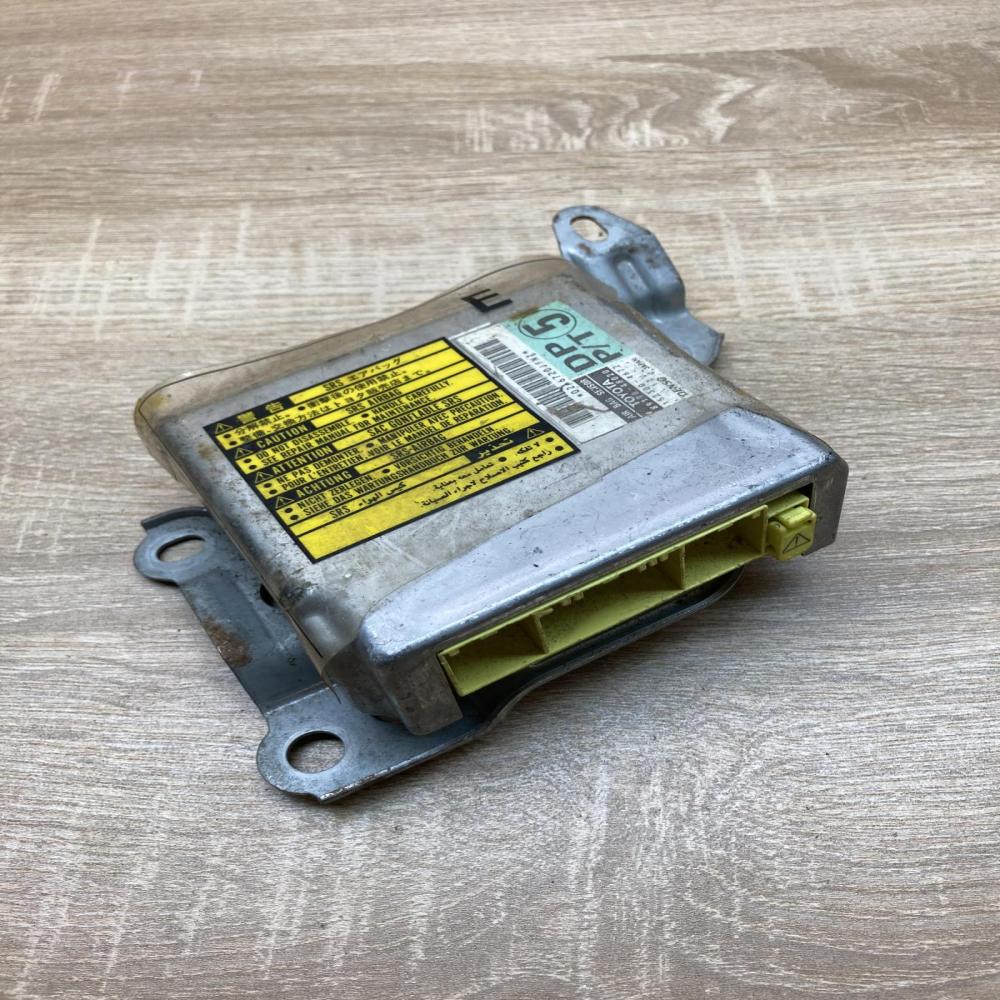 89170 48020 152300 4672  Airbag control unit/module Toyota Highlander XU20