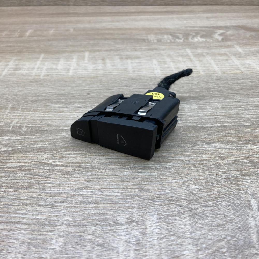 4F1927227   Other switches/knobs/shifts Audi A6 S6 C6 4F
