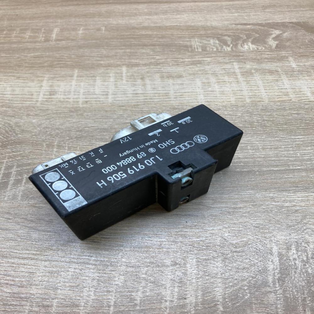 1J0919506H 898884000  Coolant fan relay Volkswagen Golf IV
