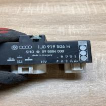 1J0919506H 898884000  Coolant fan relay Volkswagen Golf IV