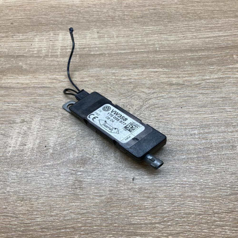 1T0035577   Aerial antenna amplifier Volkswagen Touran I