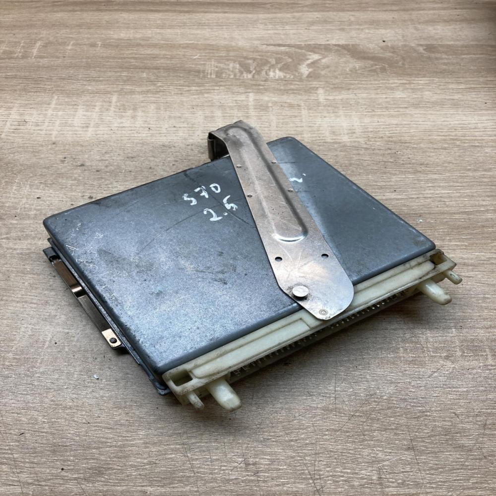 P09183993 0281001802  Engine control unit/module ECU Volvo S70  V70  V70 XC