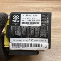 3C0909605J 391130  Airbag control unit/module Volkswagen PASSAT B6