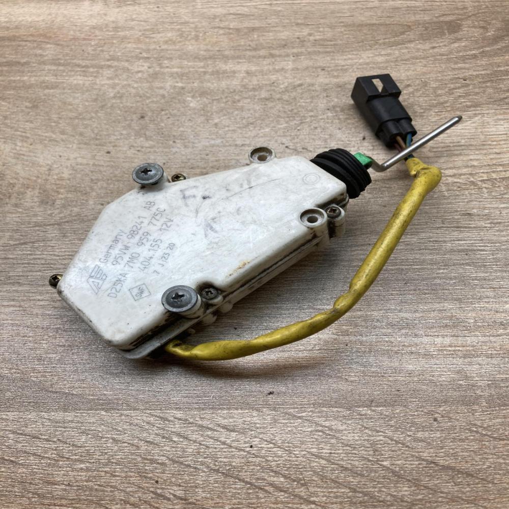 95VW 9B241 AB 7M0959775C  Central locking motor Volkswagen Sharan