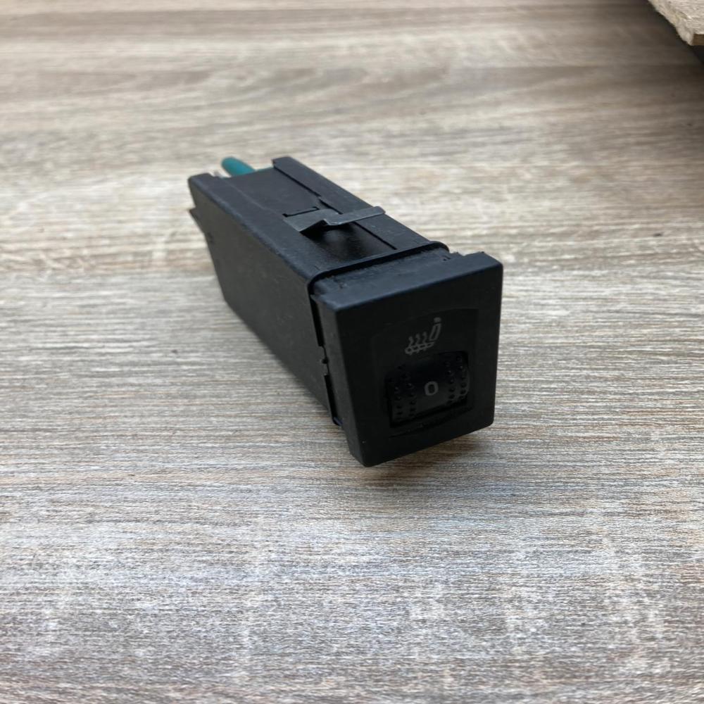7M3963563 YM21 19K314 AAW  Seat heating switch Volkswagen Sharan