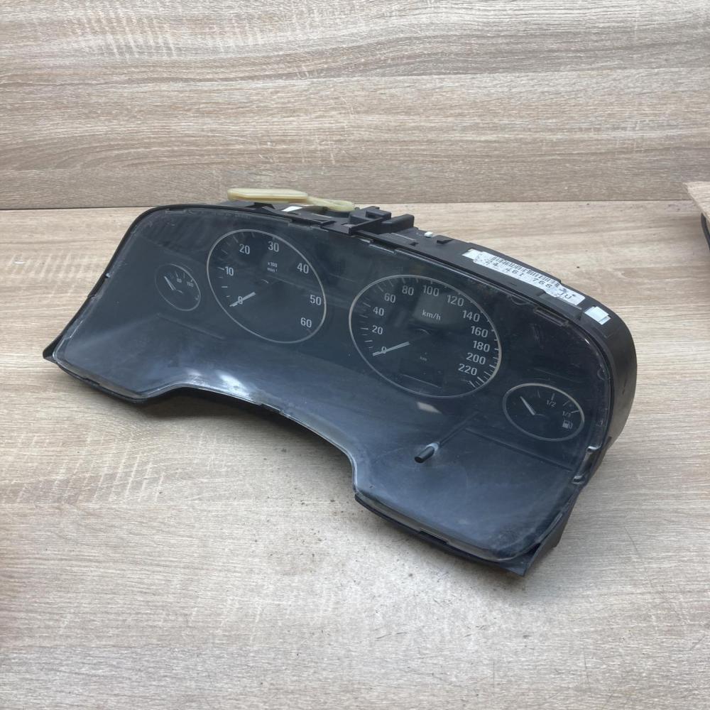 24461768 JU 110080209 24461768JU Speedometer (instrument cluster) Opel Zafira A