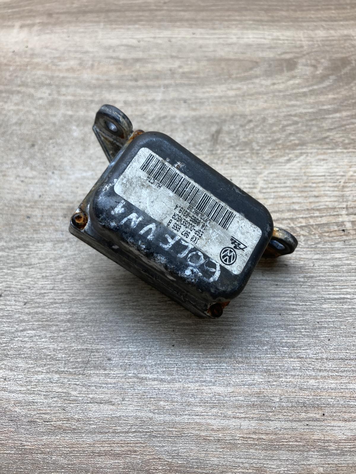 1K0907655B   ESP acceleration yaw rate sensor Volkswagen Golf V