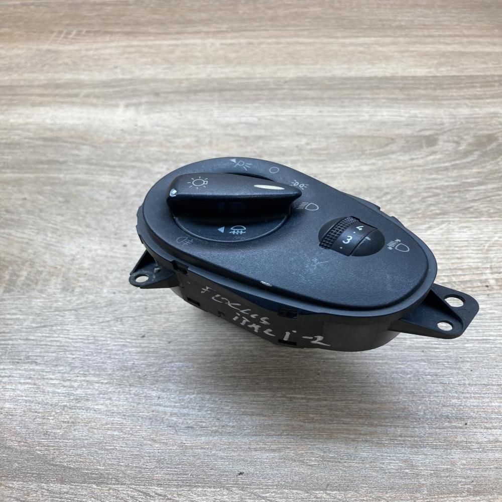 98AG 13A024 CF 04052522 981216C Light switch Ford Focus