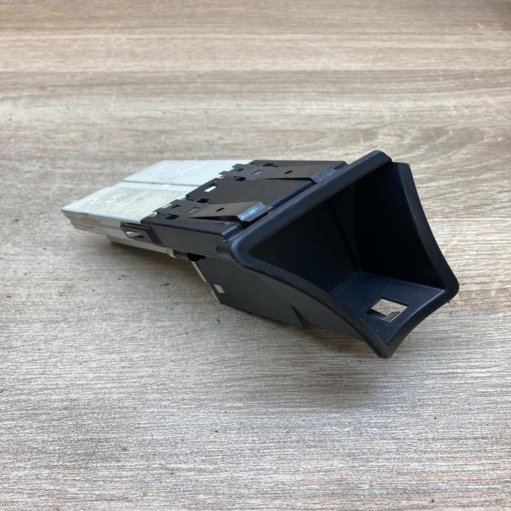 29822501112   Screen/display/small screen Alfa Romeo 156