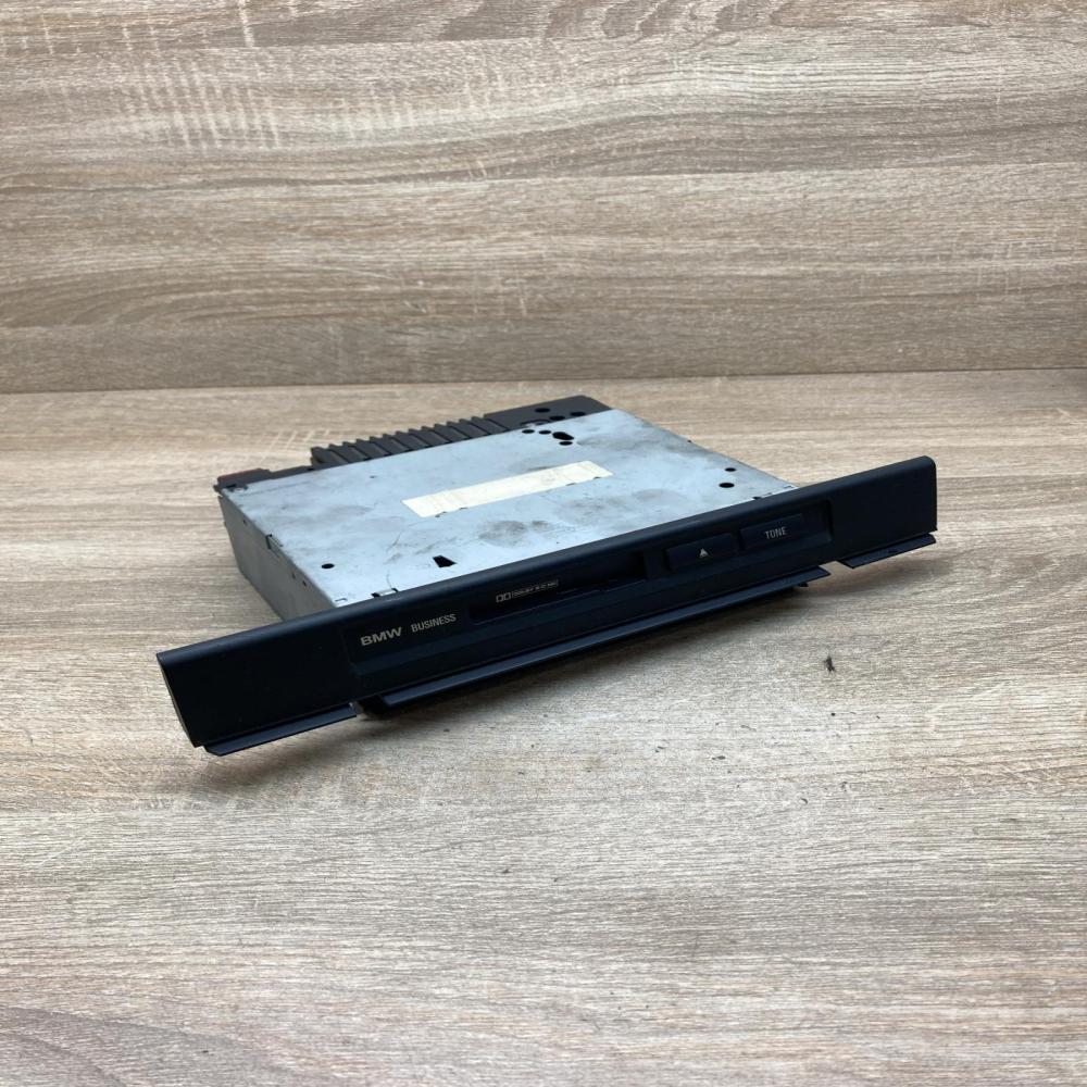 8377006   Radio/CD/DVD/GPS head unit BMW 5 E39