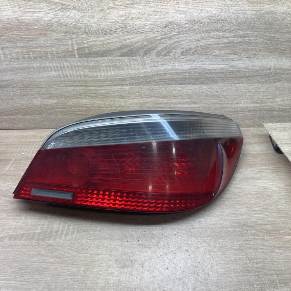 6910768 2VP008679  Rear/tail lights BMW 5 E60 E61