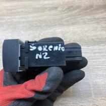 93710 3E000   Windscreen/window heater switch KIA Sorento
