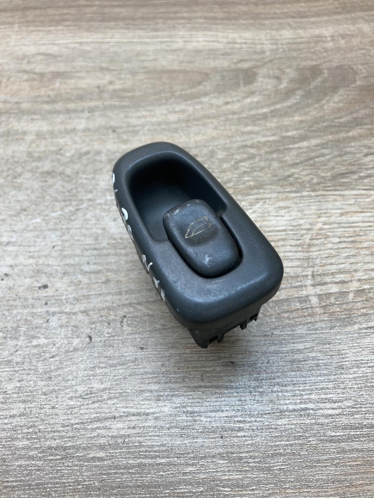 9496600 03458522  Electric window control switch Volvo S70  V70  V70 XC