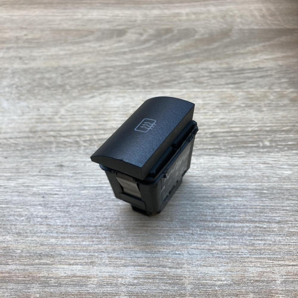 6K0959621   Windscreen/window heater switch Seat Cordoba (6K)