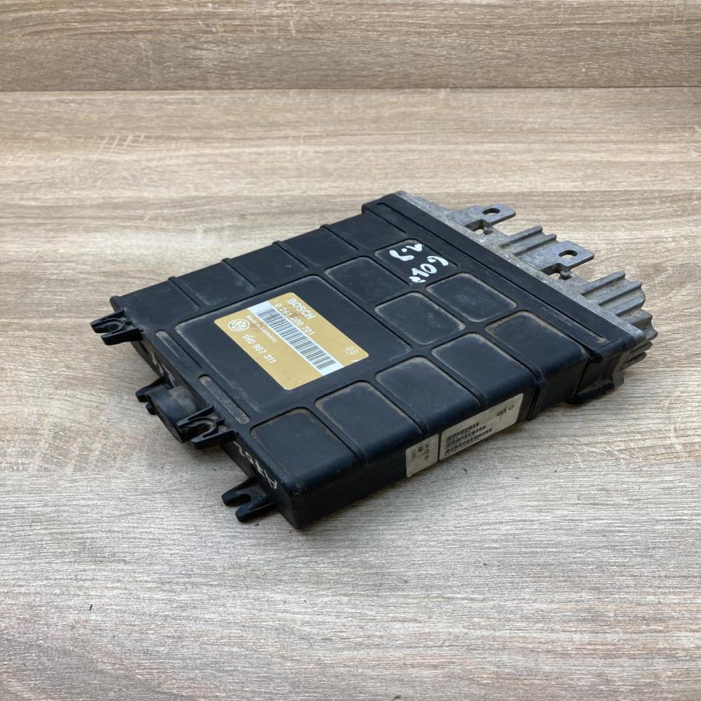 1H0907311 0261200701  Engine control unit/module ECU Volkswagen Golf III