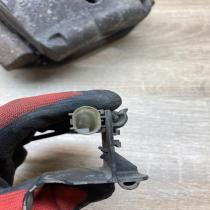 706028295LI A2115409508  Front brake caliper Mercedes-Benz E W211