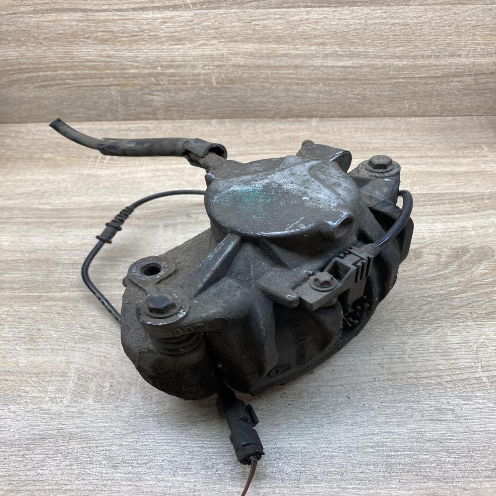 706028295RE A2115400008  Front brake caliper Mercedes-Benz E W211