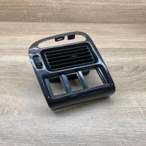 55686 05030   Dashboard side air vent grill/cover trim Toyota Avensis T220