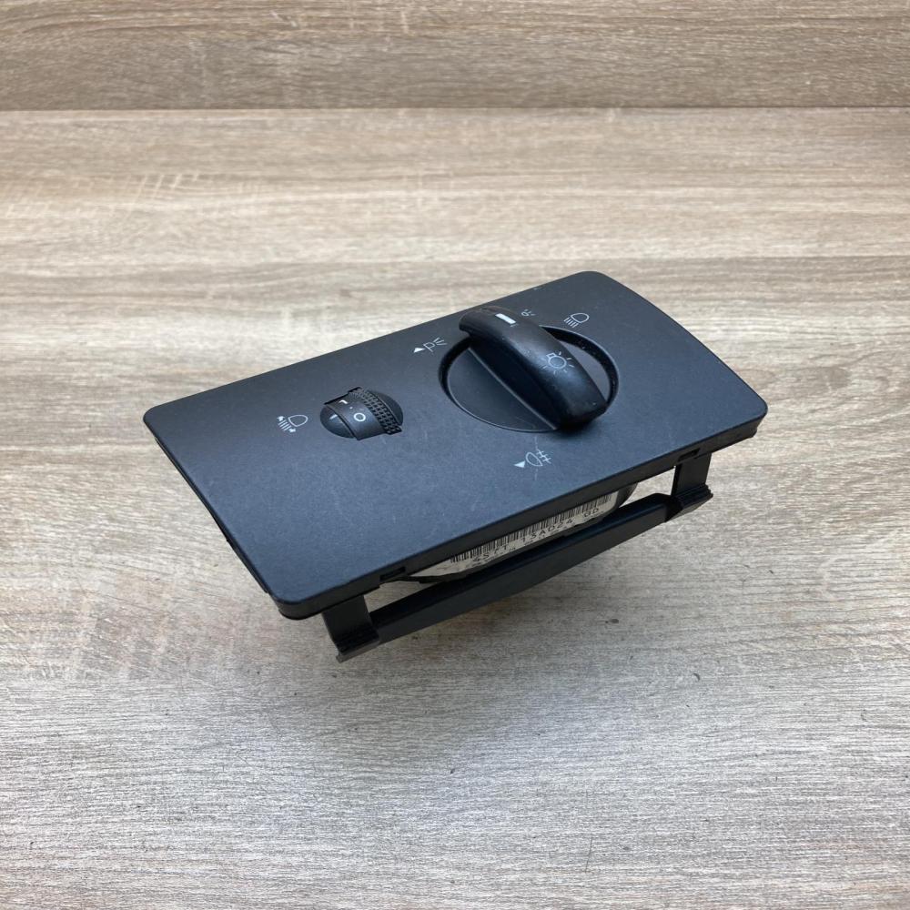 4S7T 13A024 GD   Light switch Ford Mondeo Mk III