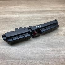2038209310   Hazard light switch Mercedes-Benz C W203