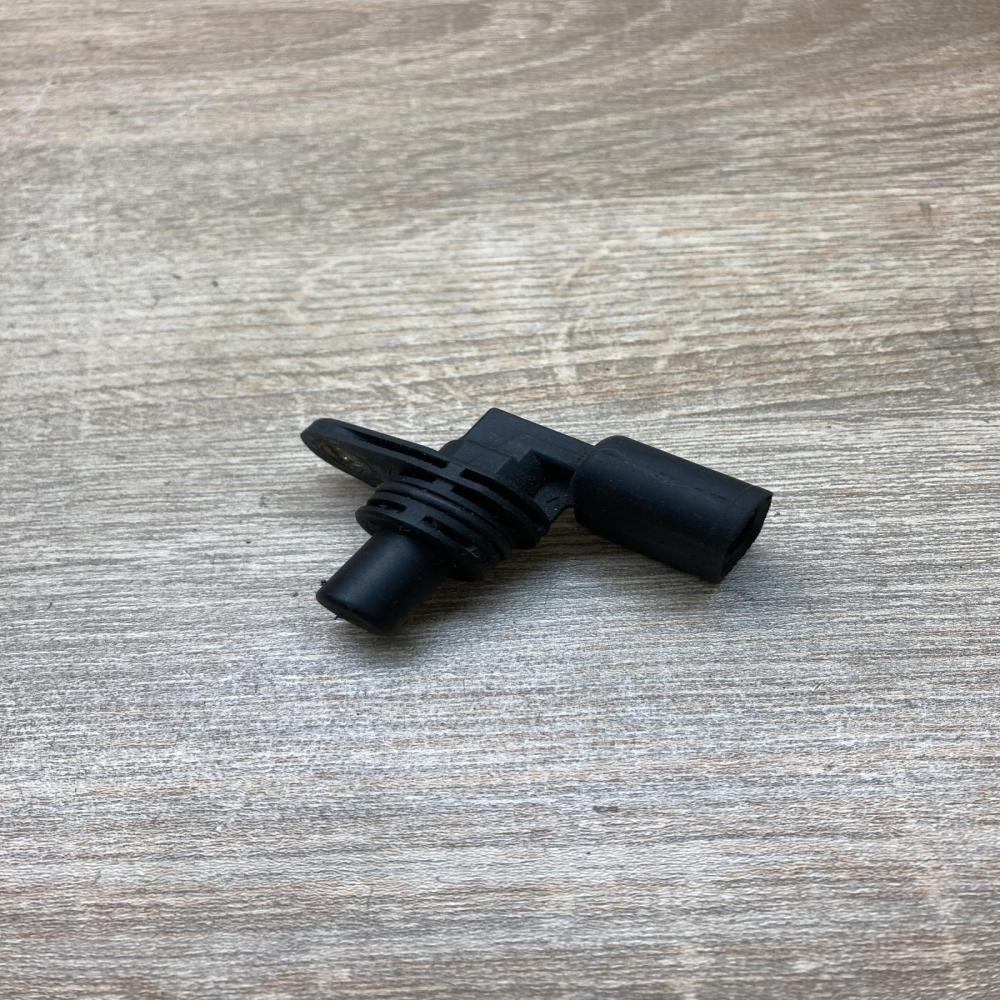 036907601B   Camshaft position sensor Volkswagen Golf V