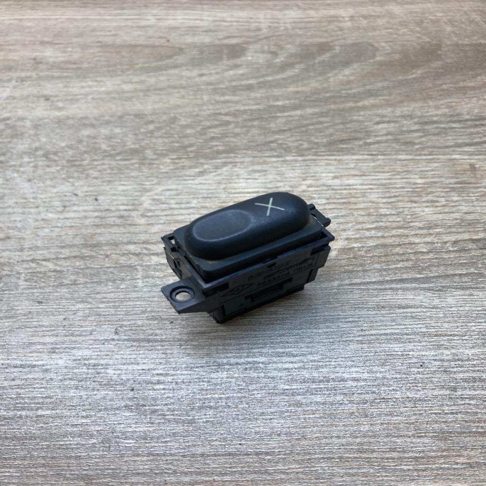 7700421088   Other switches/knobs/shifts Renault Laguna I