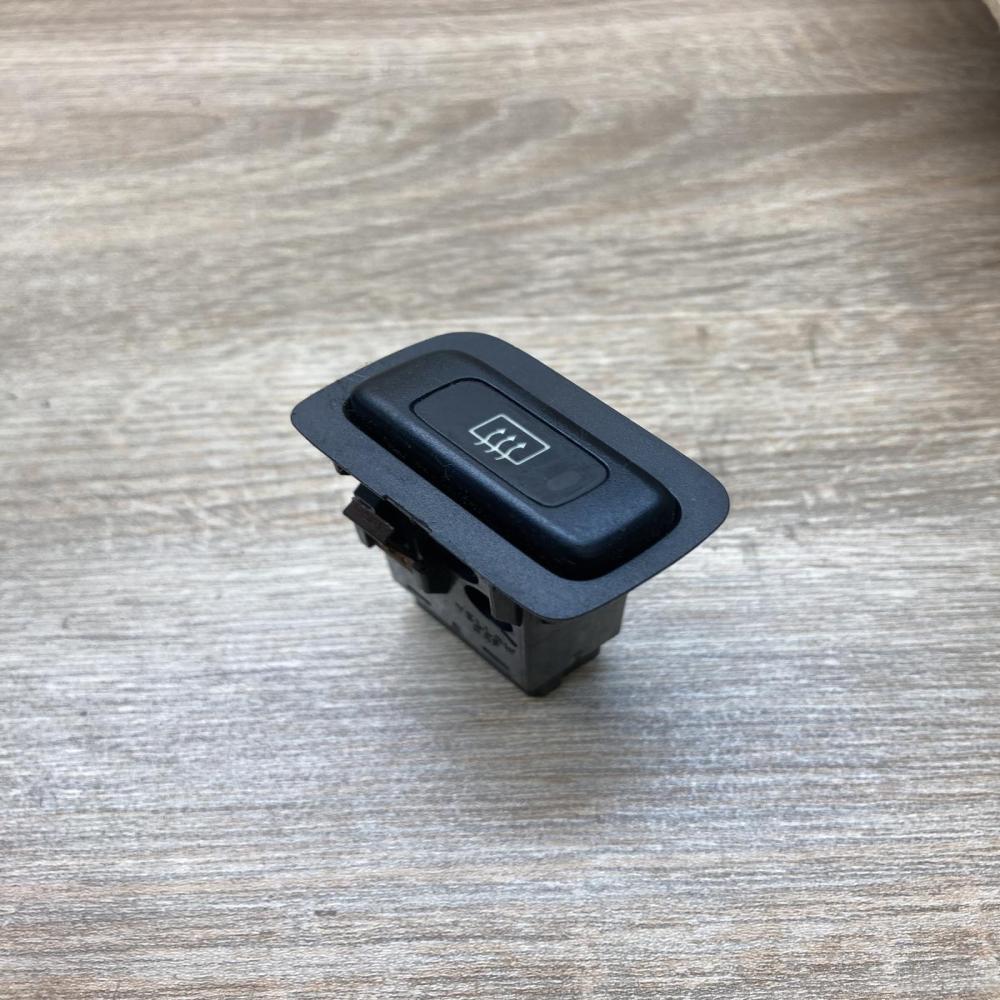 50392 50366  Windscreen/window heater switch Honda Civic