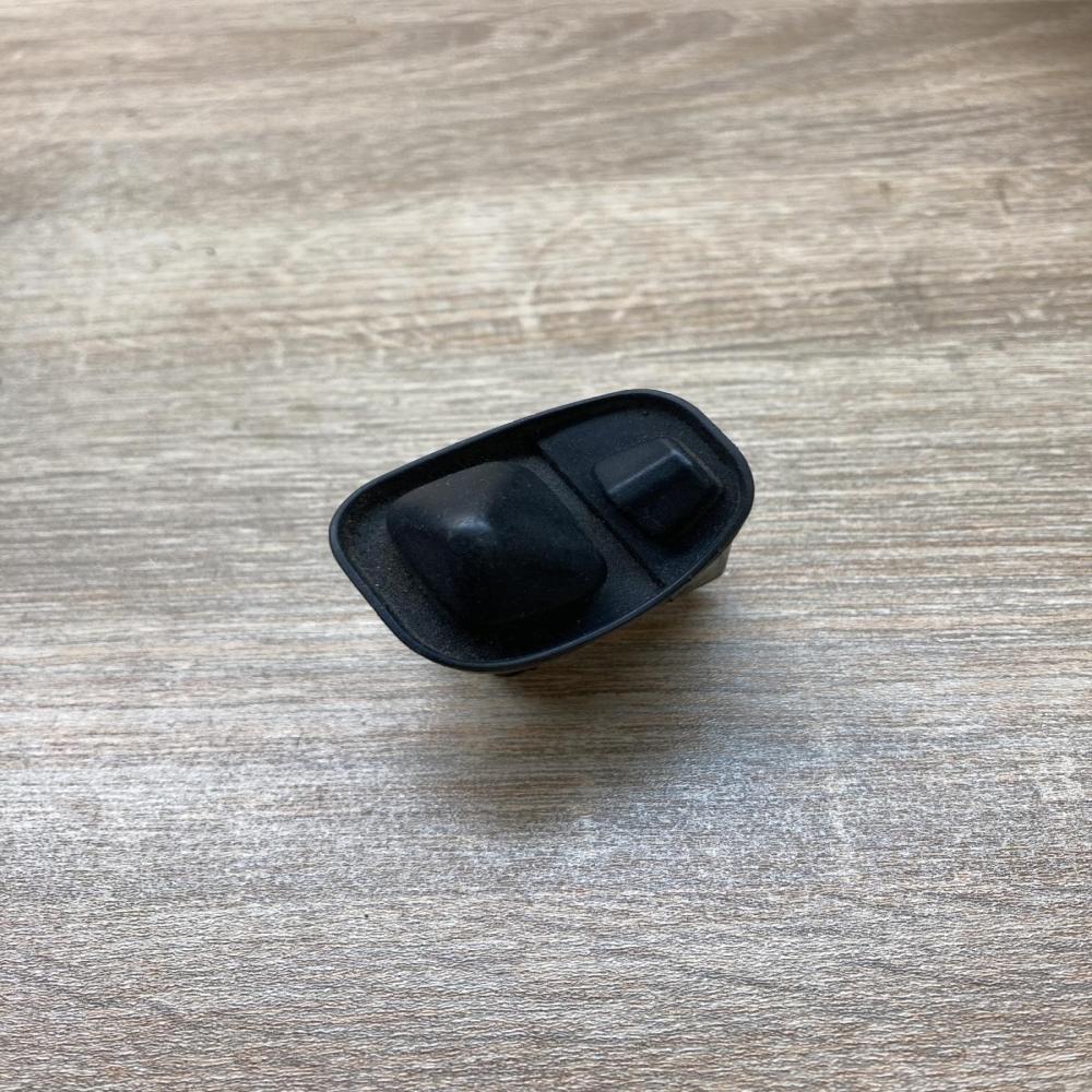 1369331 03830700  Wing mirror switch BMW 5 E34