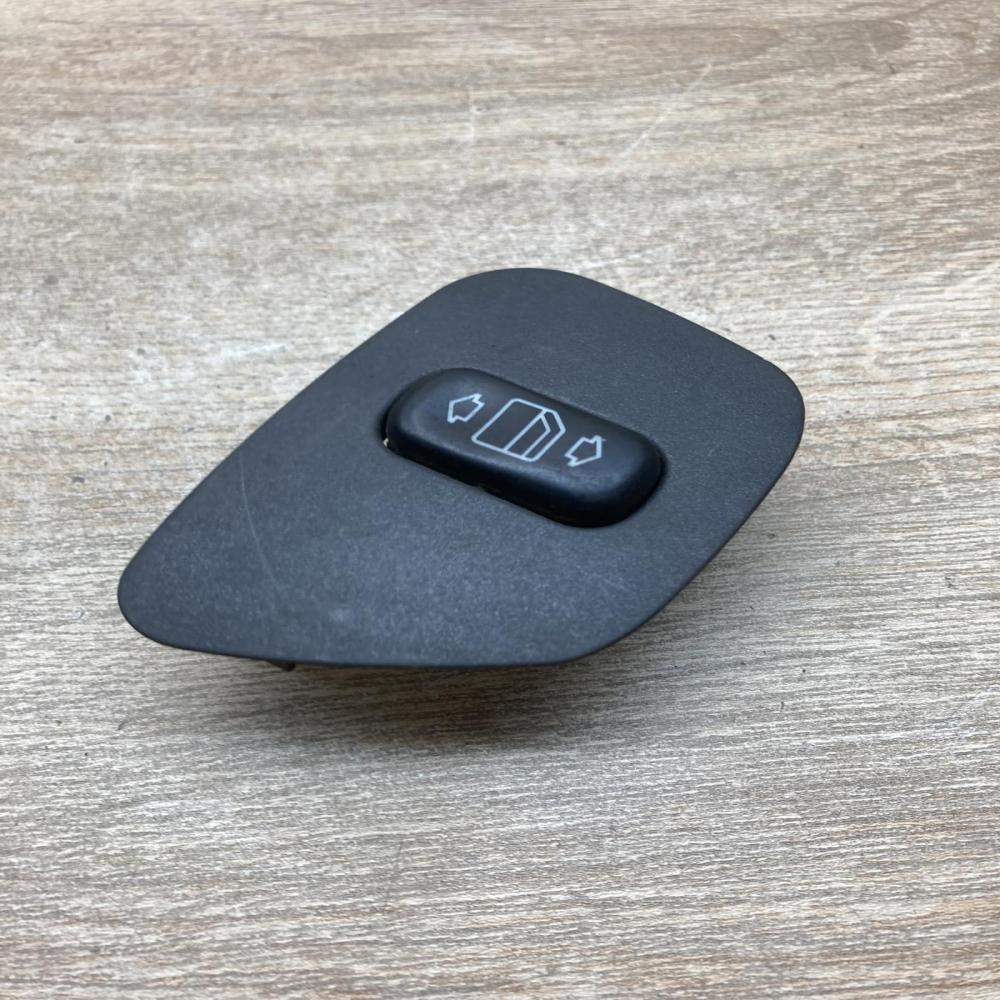 2108208210   Electric window control switch Mercedes-Benz E W210