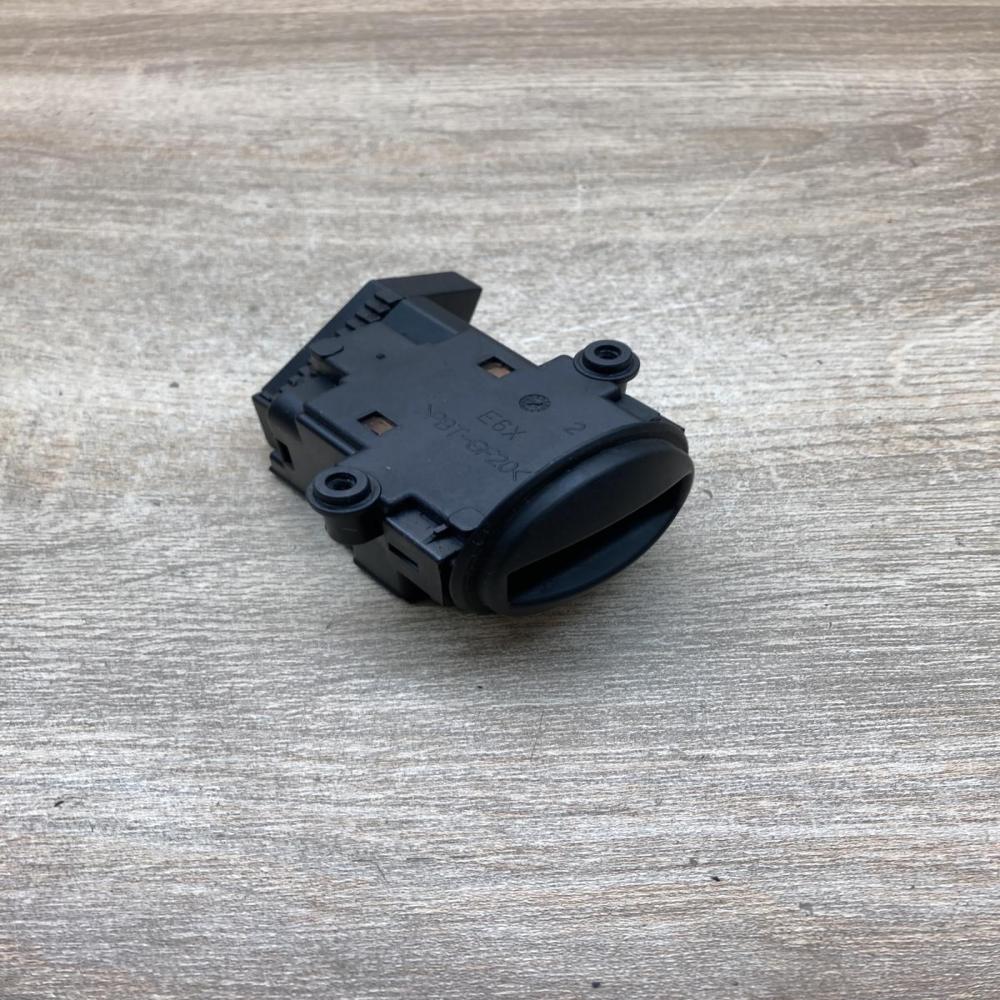 6954722 108625 10  Ignition lock BMW 5 E60 E61