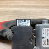 6004SA0005 F00HJ00571  Sunroof motor/actuator Honda CR-V
