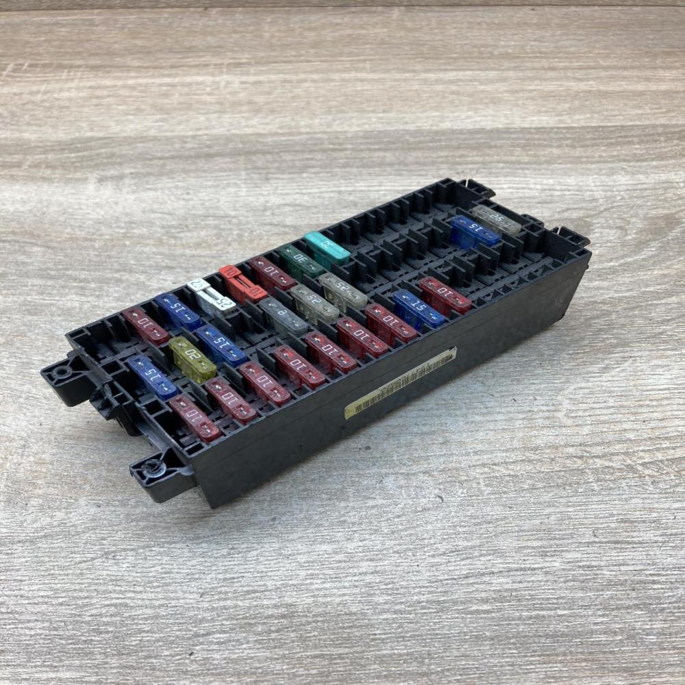 1247760820   Fuse module Renault Scenic I