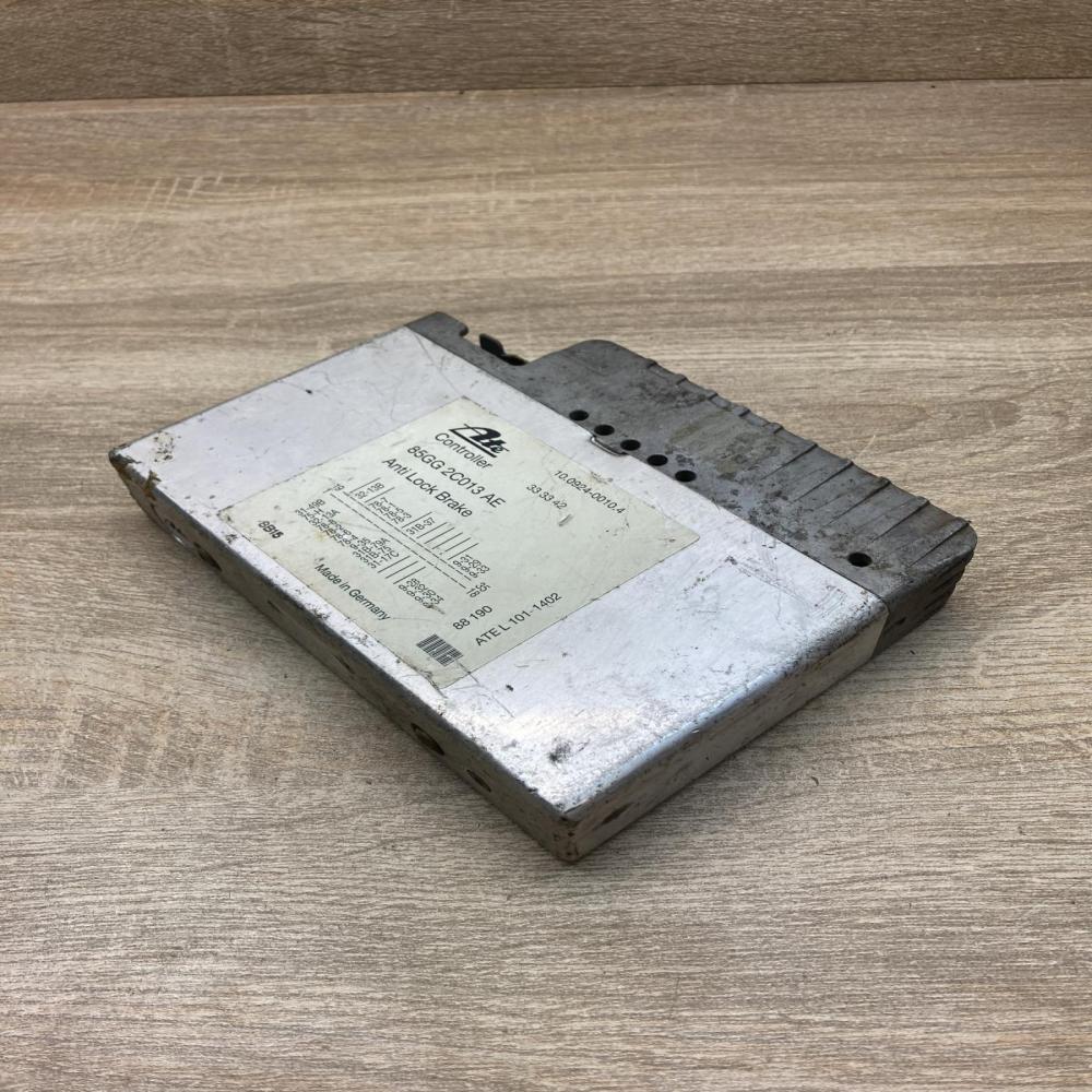 85GG2C013AE 85GG 2C013 AE  ABS control unit/module Ford Scorpio