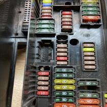 9234421 290311  Fuse module BMW 5 F10 F11