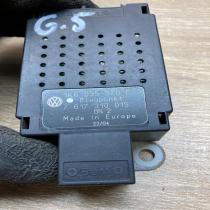 1K6035570F 7617310015  Aerial antenna amplifier Volkswagen Golf V