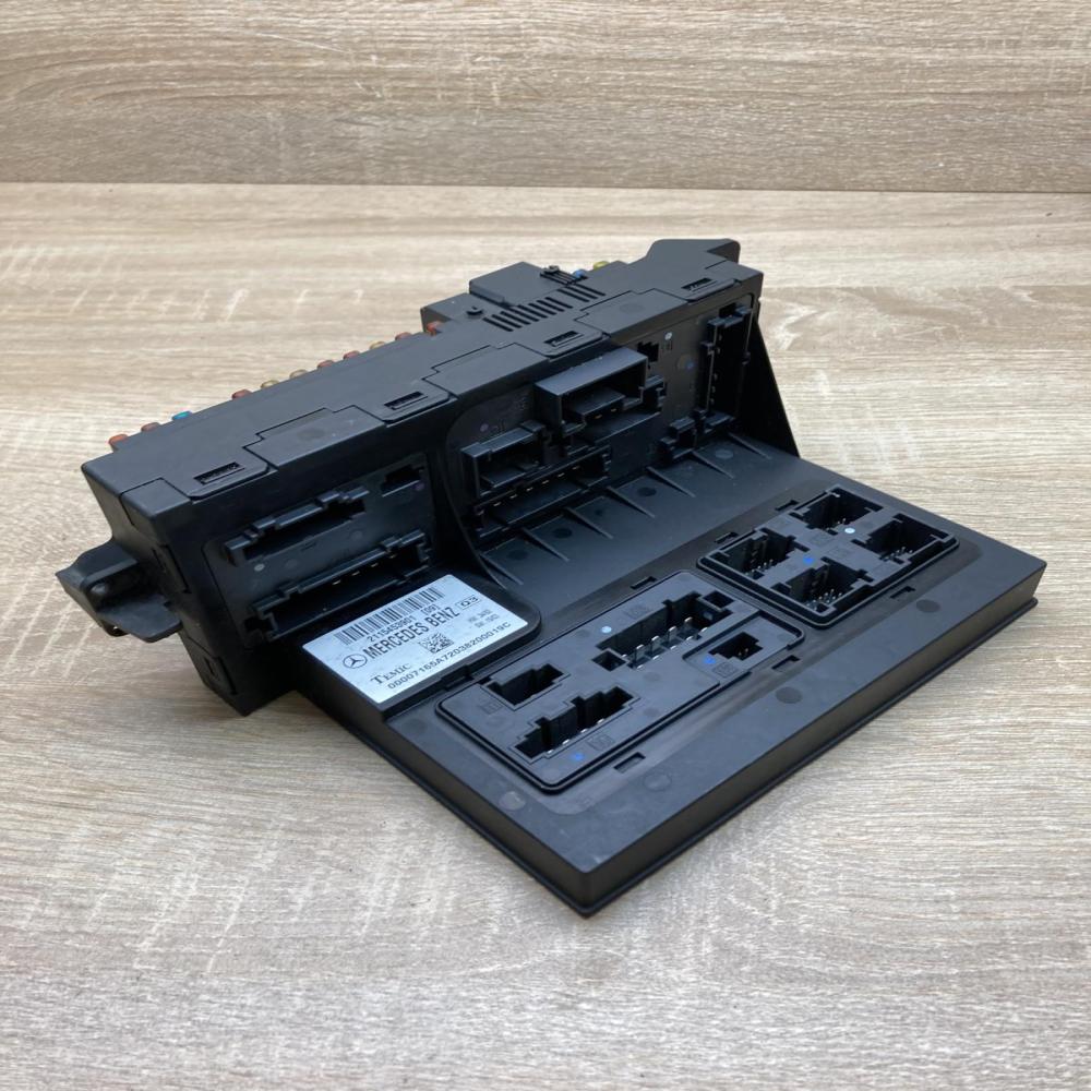 2115453901   Fuse module Mercedes-Benz E W211