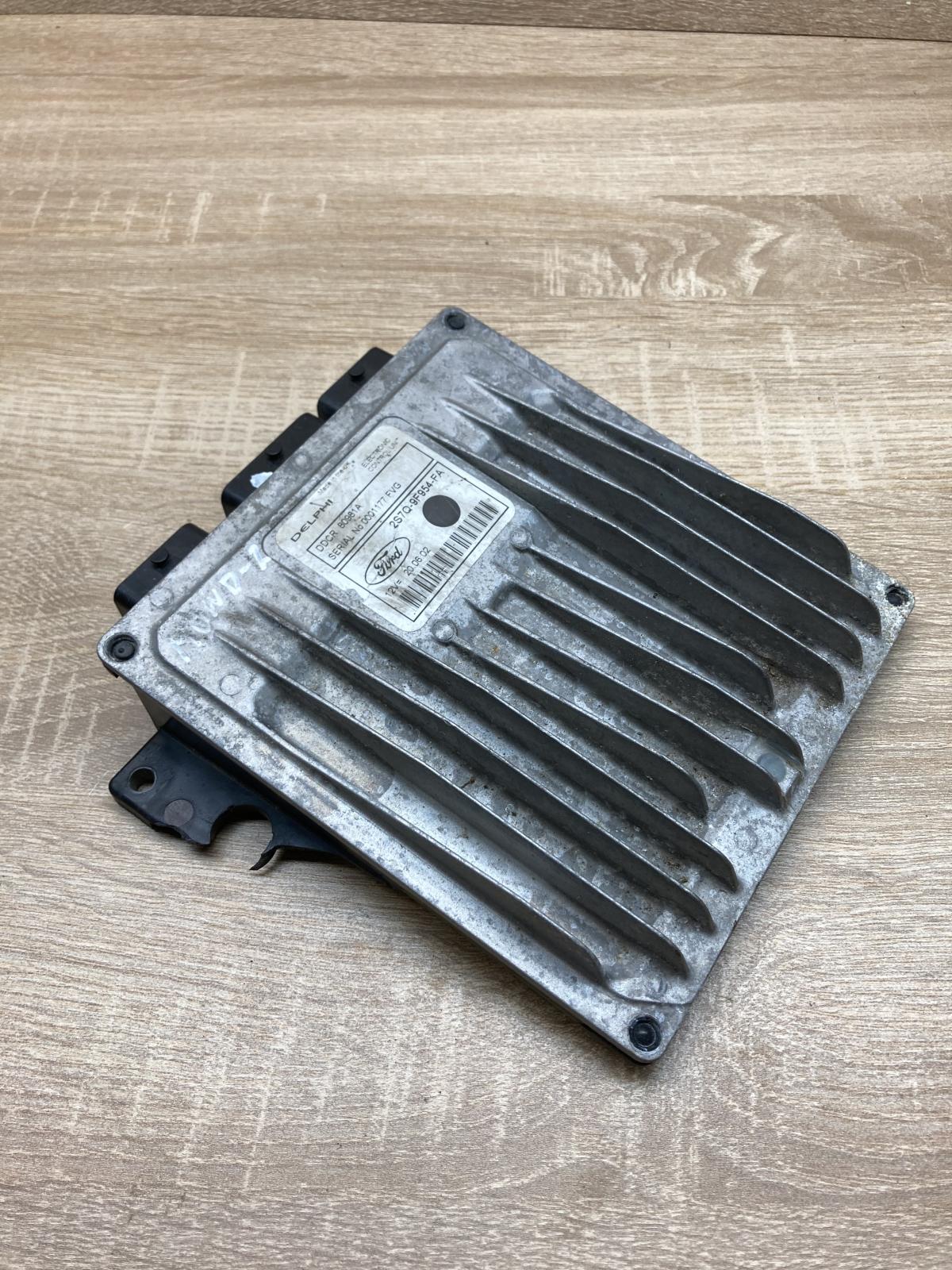 2S7Q 9F954 FA 80981A  Engine control unit/module ECU Ford Mondeo Mk III