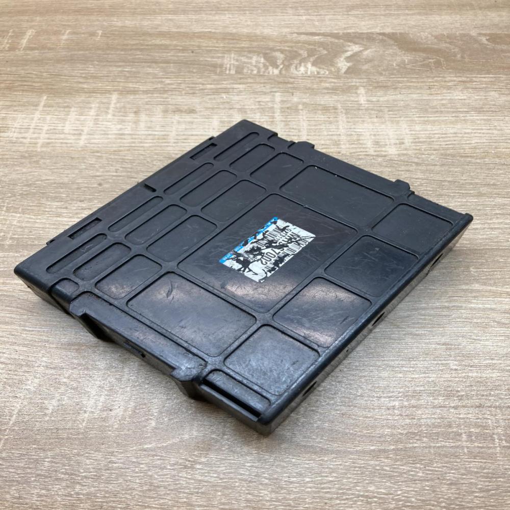 MR967002   Engine control unit/module ECU Mitsubishi Pajero