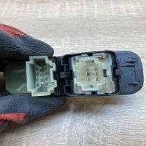 7M0867255   Electric window control switch Ford Galaxy