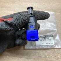 8200110895 110895  Brake pedal sensor switch Renault Laguna II