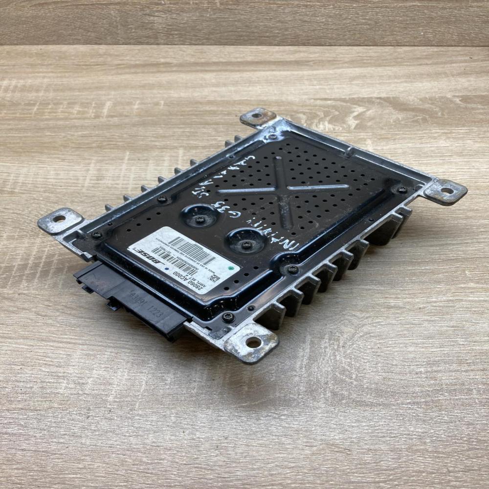28060 AC000   Sound amplifier Infiniti G35