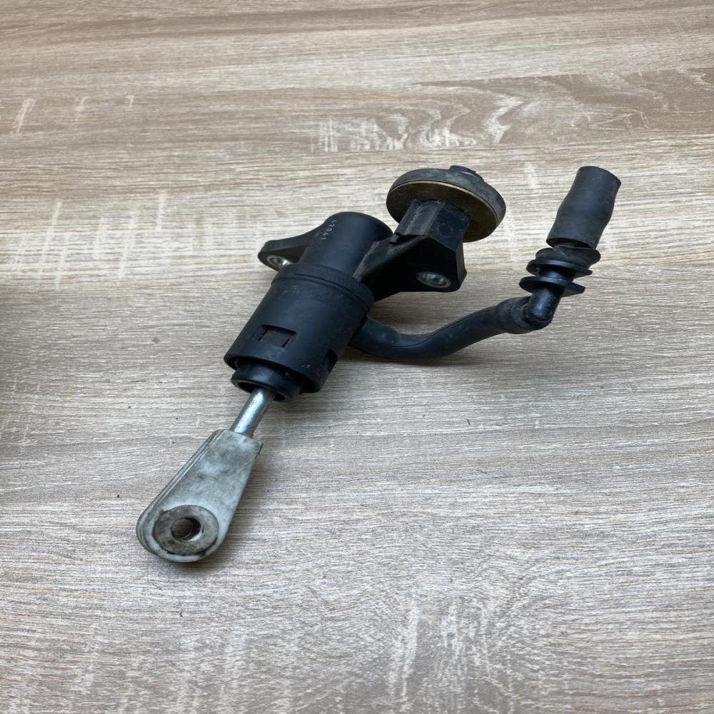 6284009 93814141  Clutch master cylinder Audi A4 S4 B6 8E 8H