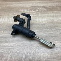 8E1721401AG   Clutch master cylinder Volkswagen PASSAT B5.5