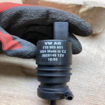 1T0955651   Windscreen/windshield washer pump Volkswagen Touran I