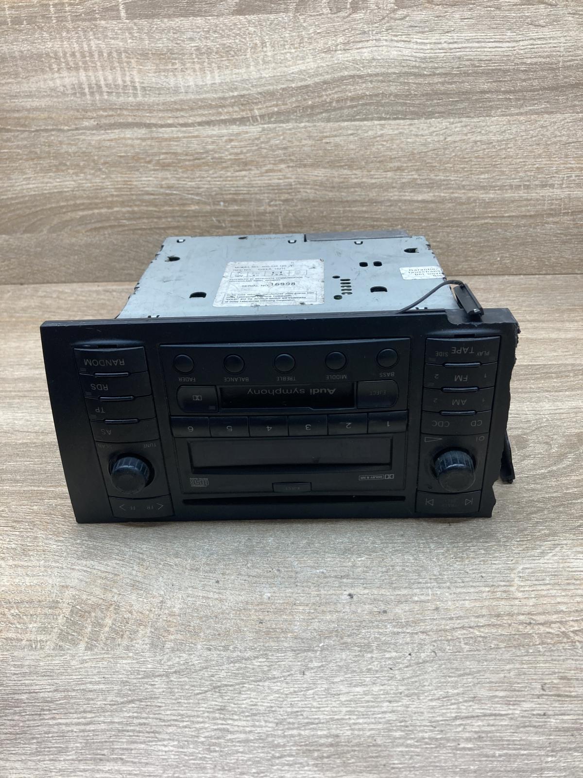 4B0035195   Radio/CD/DVD/GPS head unit Audi A6 S6 C5 4B